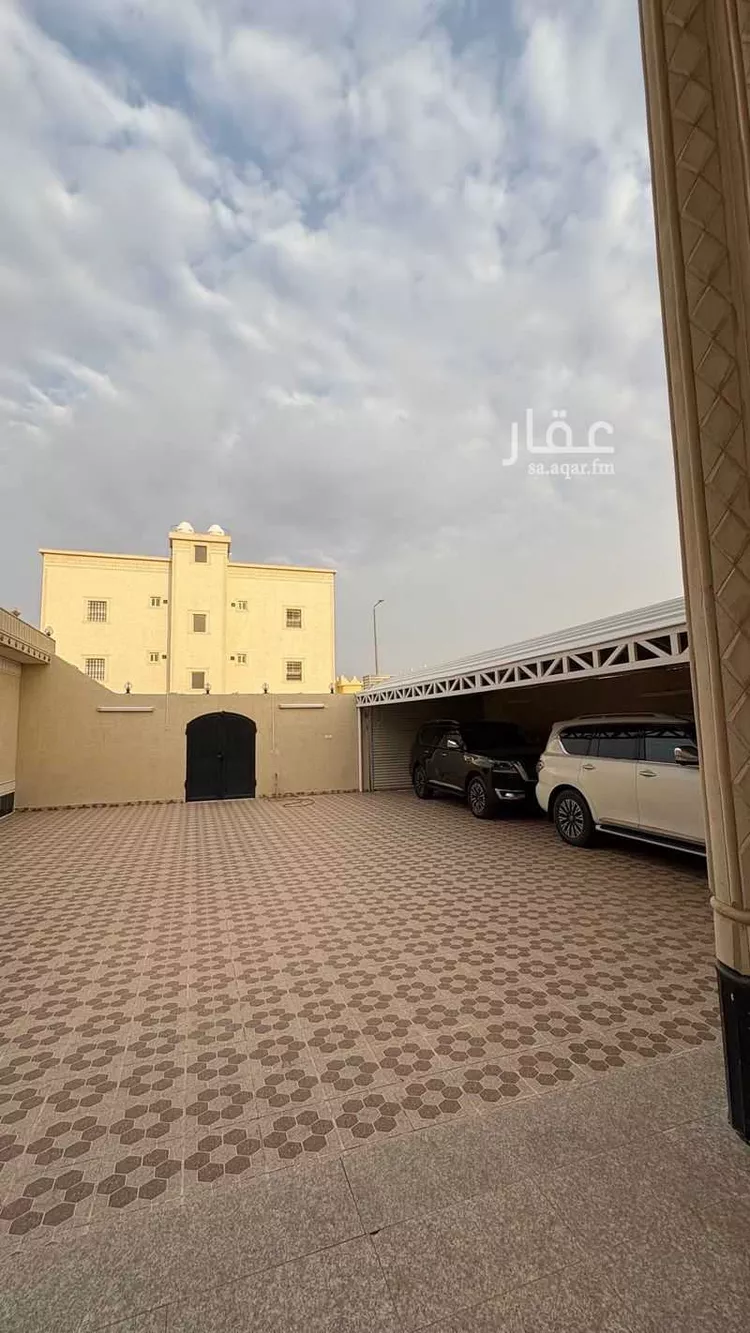 فيلا للبيع في شارع طارق بن علقمة ، رنية ، رنية صورة 2