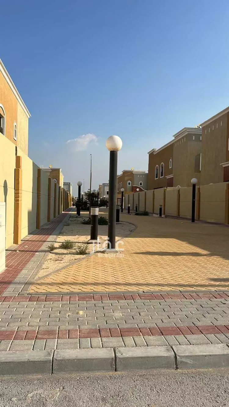 فيلا للإيجار في شارع الريحان 18, حي المطرفية, مدينة مدينه الجبيل الصناعيه, المنطقة الشرقية صورة 2