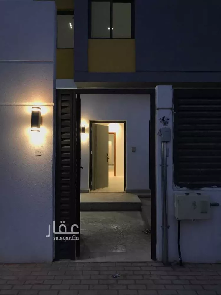 فيلا للإيجار في شارع المسلم بن سعيد ، حي مطار الملك خالد الدولي ، الرياض ، منطقة الرياض صورة 2