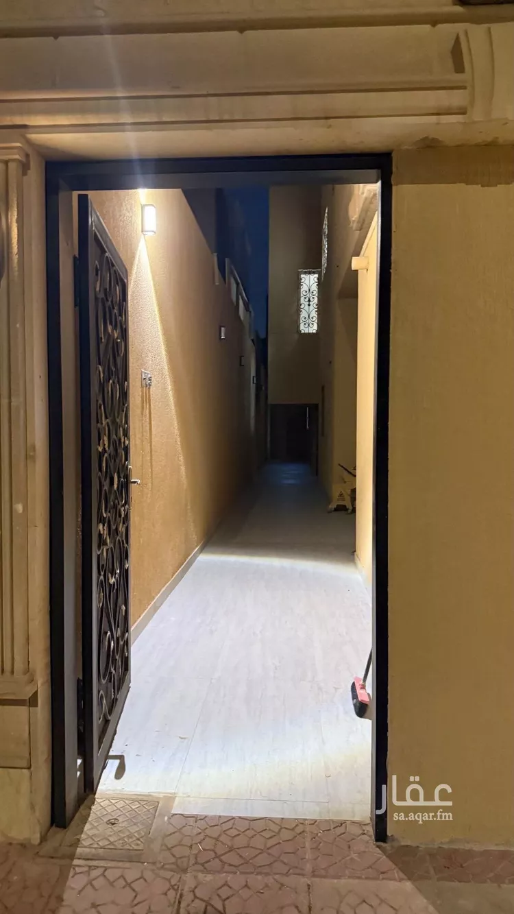 دور للإيجار في شارع سيبويه, حي حطين, مدينة الرياض, منطقة الرياض 8