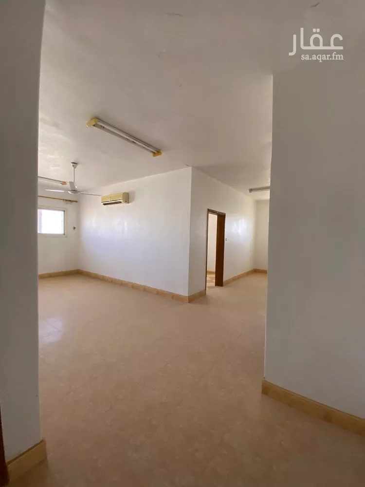 فيلا للبيع في شارع ثابت بن ابي زيد الانصاري, حي الخزان, مدينة رياض الخبراء, منطقة القصيم صورة 3