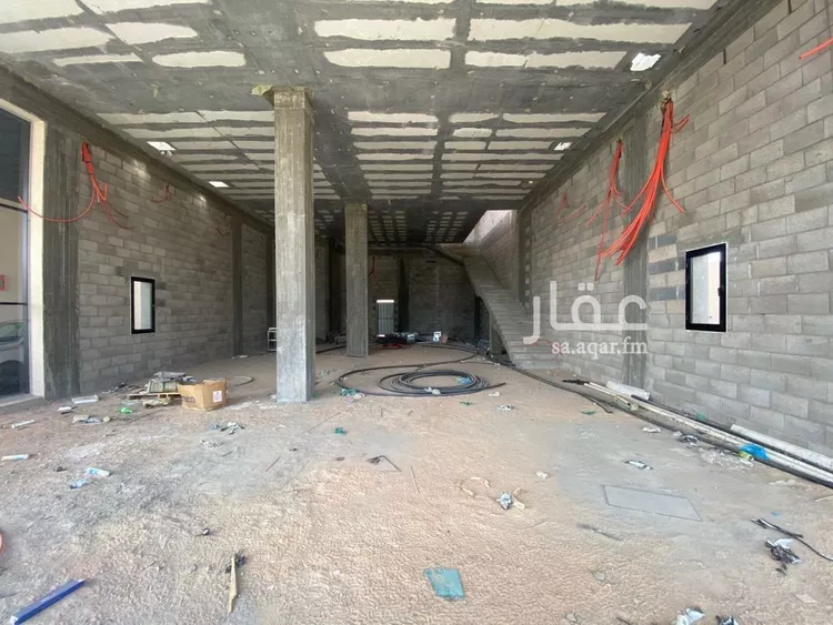 محل للإيجار في شارع طريق الملك فهد, حي الملك سلمان بن عبد العزيز, مدينة رياض الخبراء, منطقة القصيم صورة 2