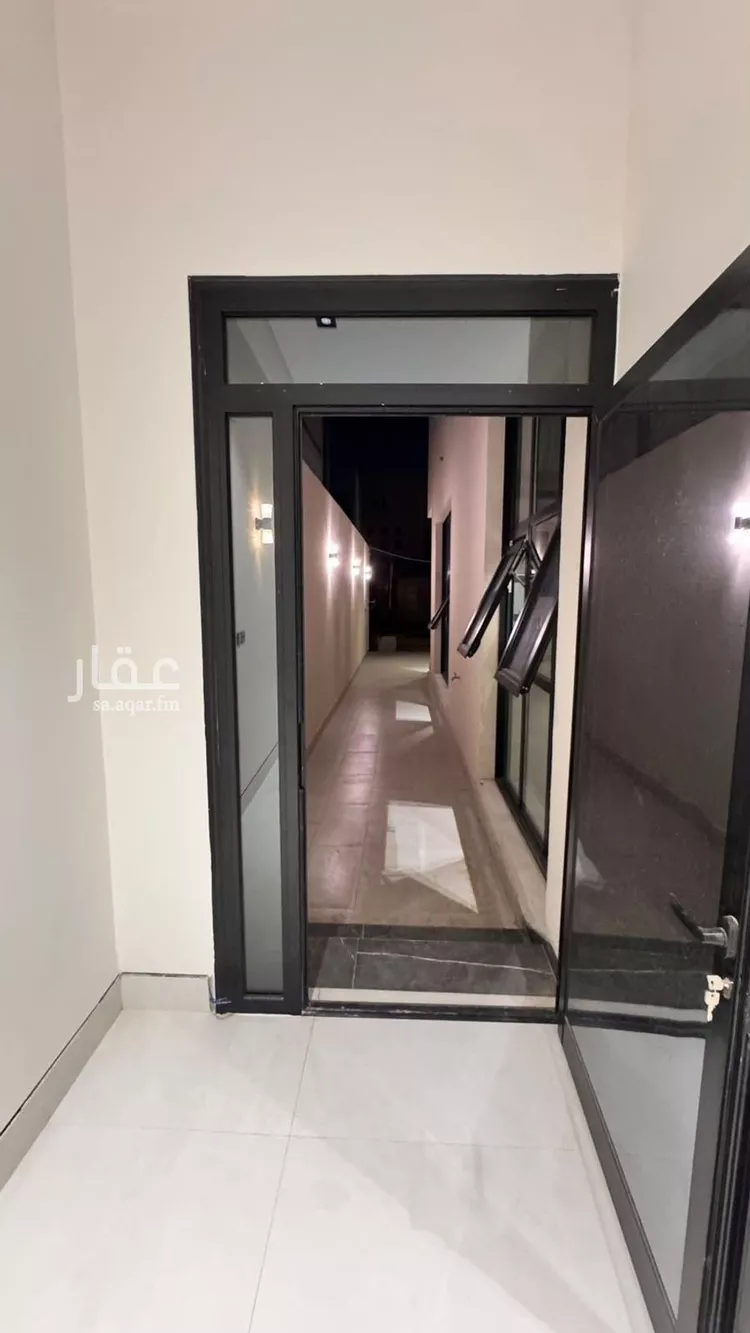 دور للبيع في شارع الكرا, حي إشبيلية, مدينة الرياض, منطقة الرياض 13