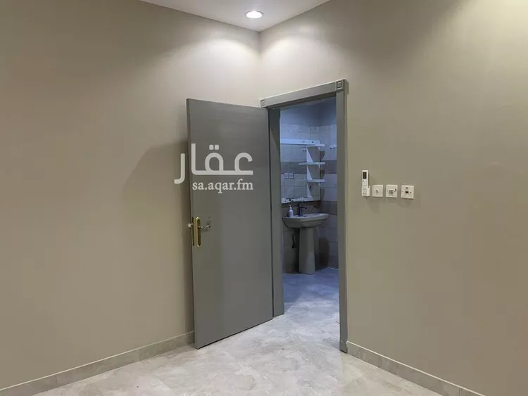 شقة للإيجار في شارع عبدالله بن الزبير, حي العريجاء الغربي, مدينة الرياض, منطقة الرياض صورة 3