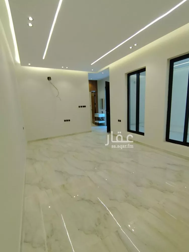 فيلا للبيع في شارع عيد بن محمد الأنصاري, حي الفاروق, مدينة الرياض, منطقة الرياض 9