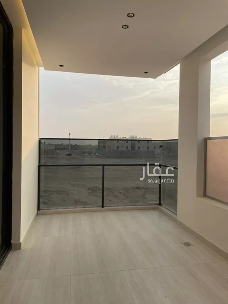 Floor for Sale in Riyadh Ash Sharq 14
