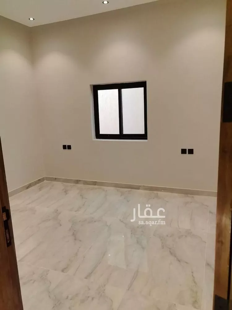 فيلا للبيع في شارع عيد بن محمد الأنصاري, حي الفاروق, مدينة الرياض, منطقة الرياض 18