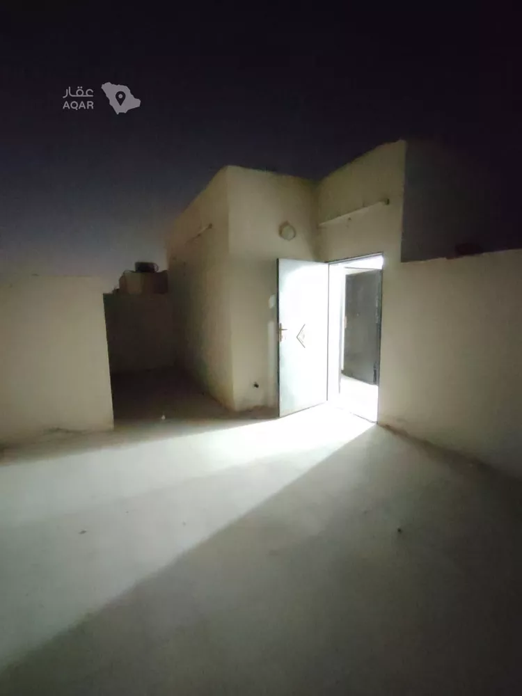 فيلا للإيجار في شارع أبي أحمد القيسي, حي الرمال, مدينة الرياض, منطقة الرياض 3