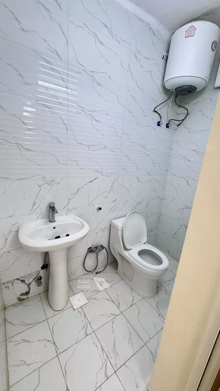 Floor for Rent in Riyadh Ar Rawdah 7