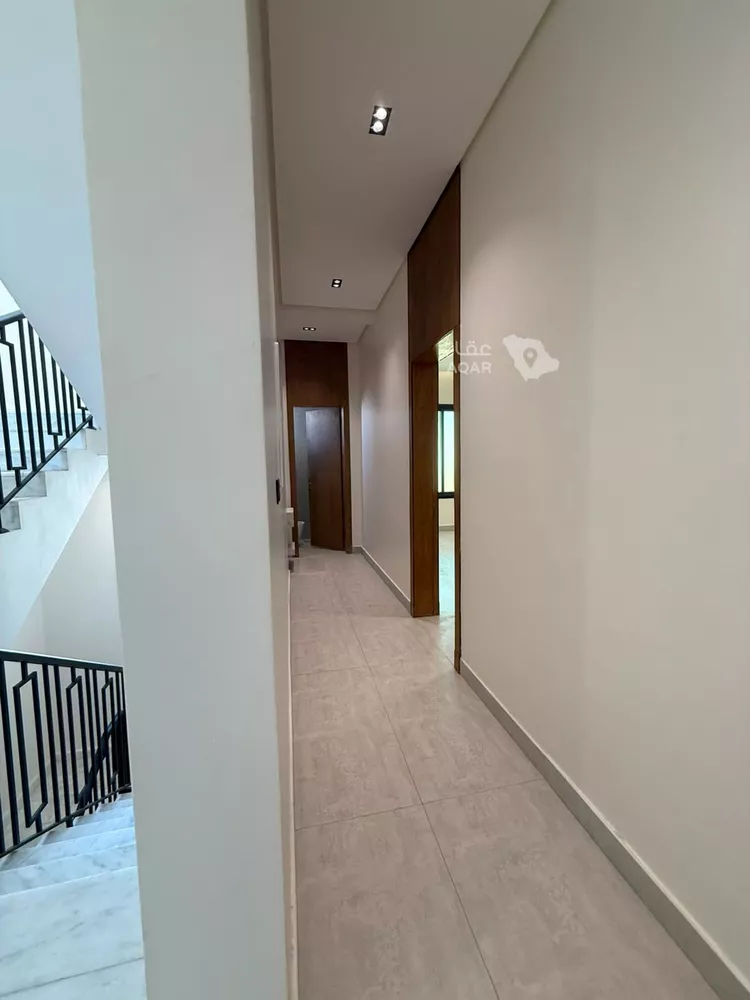 Floor for Rent in Riyadh Sultanah 16