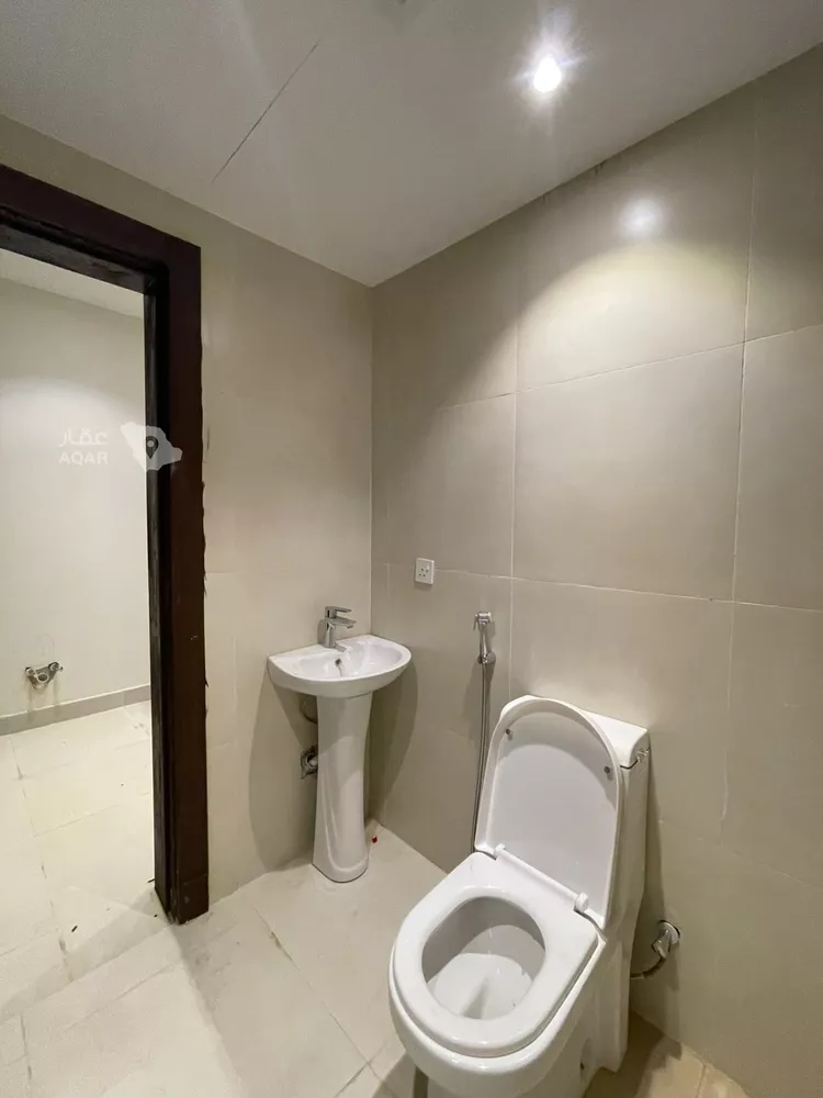 عمارة للبيع في شارع الجابرة, حي الدار البيضاء, مدينة الرياض, منطقة الرياض 8