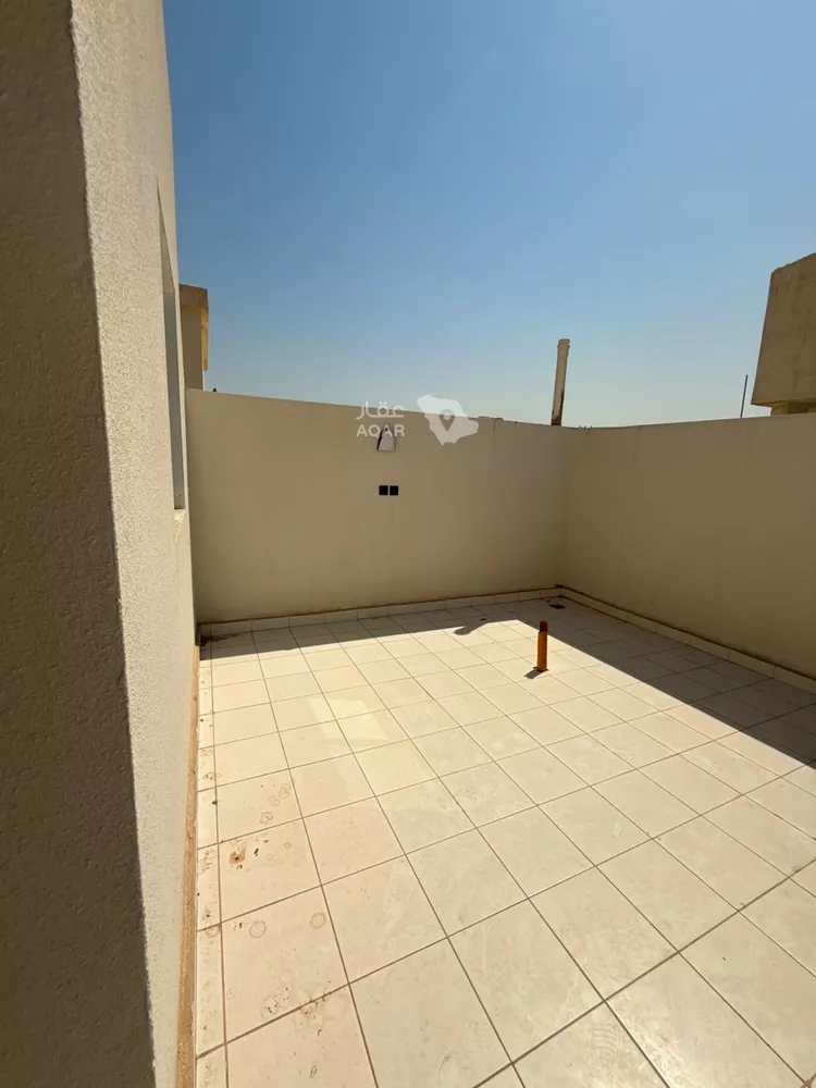 Floor for Rent in Riyadh Sultanah 21