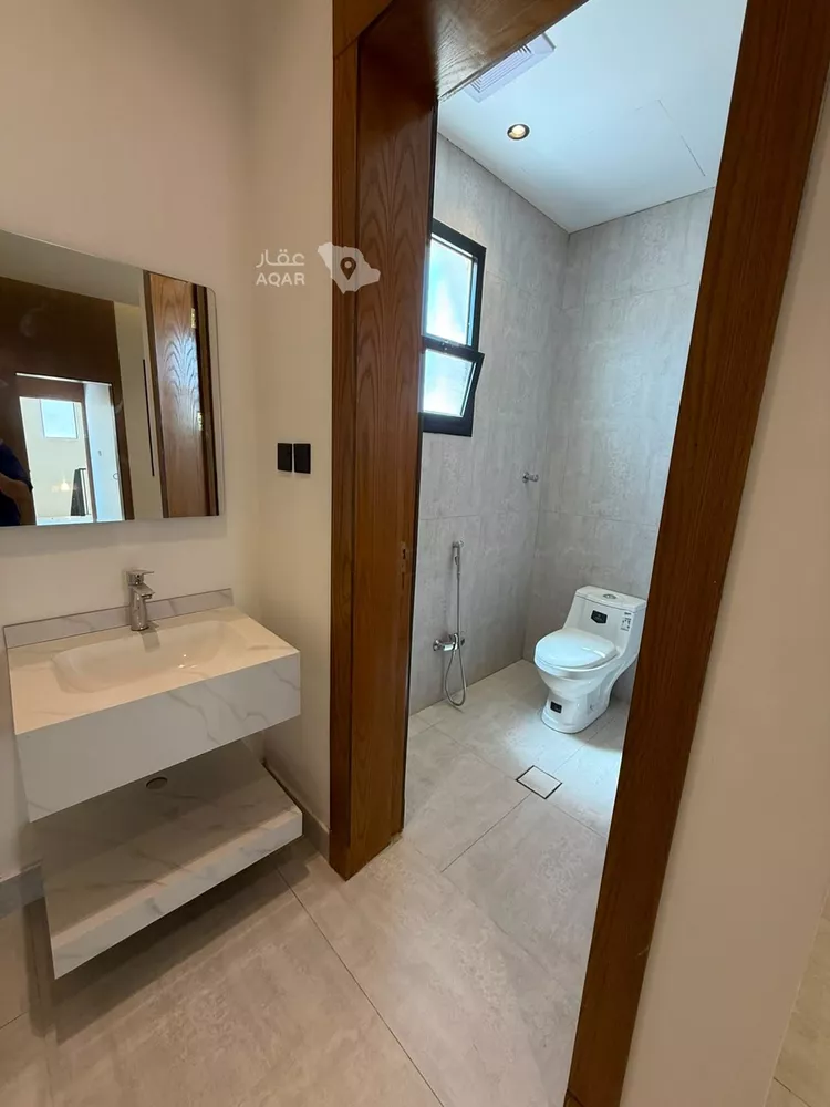 Floor for Rent in Riyadh Sultanah 24