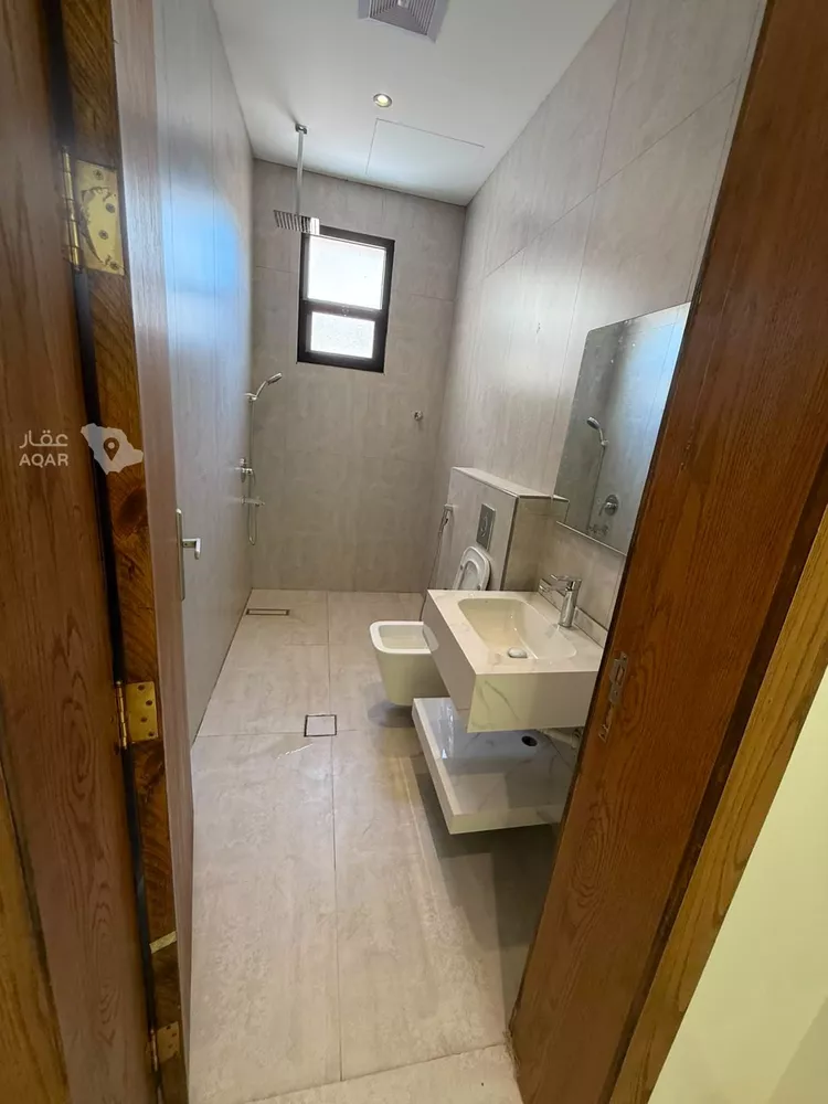 Floor for Rent in Riyadh Sultanah 29