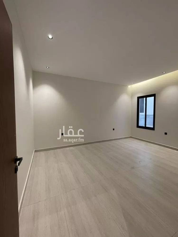 Floor for Sale in Riyadh Ash Sharq 21