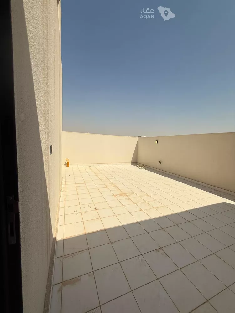 Floor for Rent in Riyadh Sultanah 18