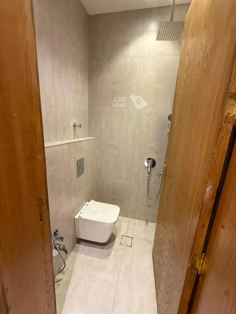 Floor for Rent in Riyadh Sultanah 25