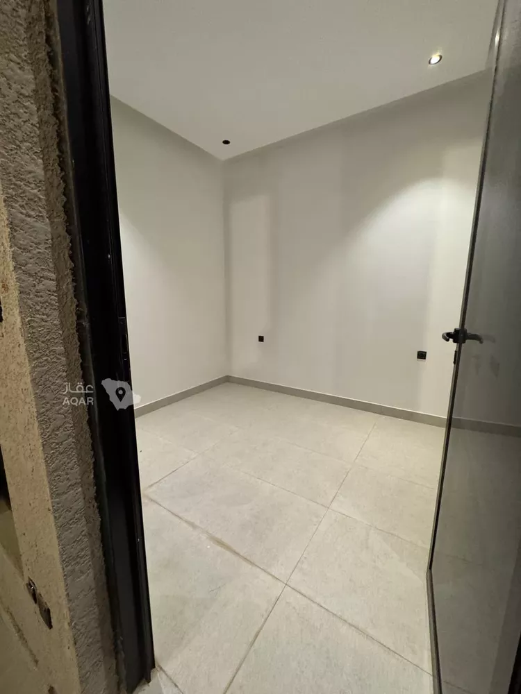Floor for Rent in Riyadh Al Janadriyah