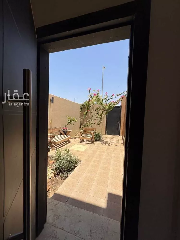 فيلا للإيجار في شارع علي الأحمر, حي مطار الملك خالد الدولي, مدينة الرياض, منطقة الرياض