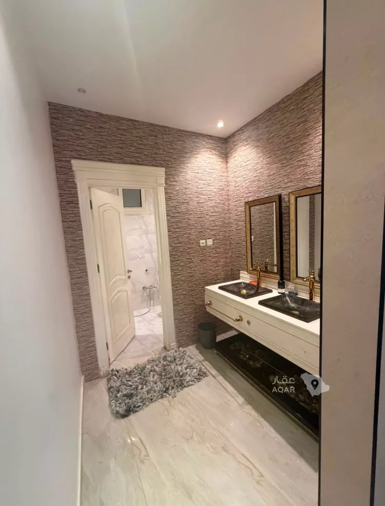 Villa for Sale in Riyadh Al Uraija Al Wusta 7