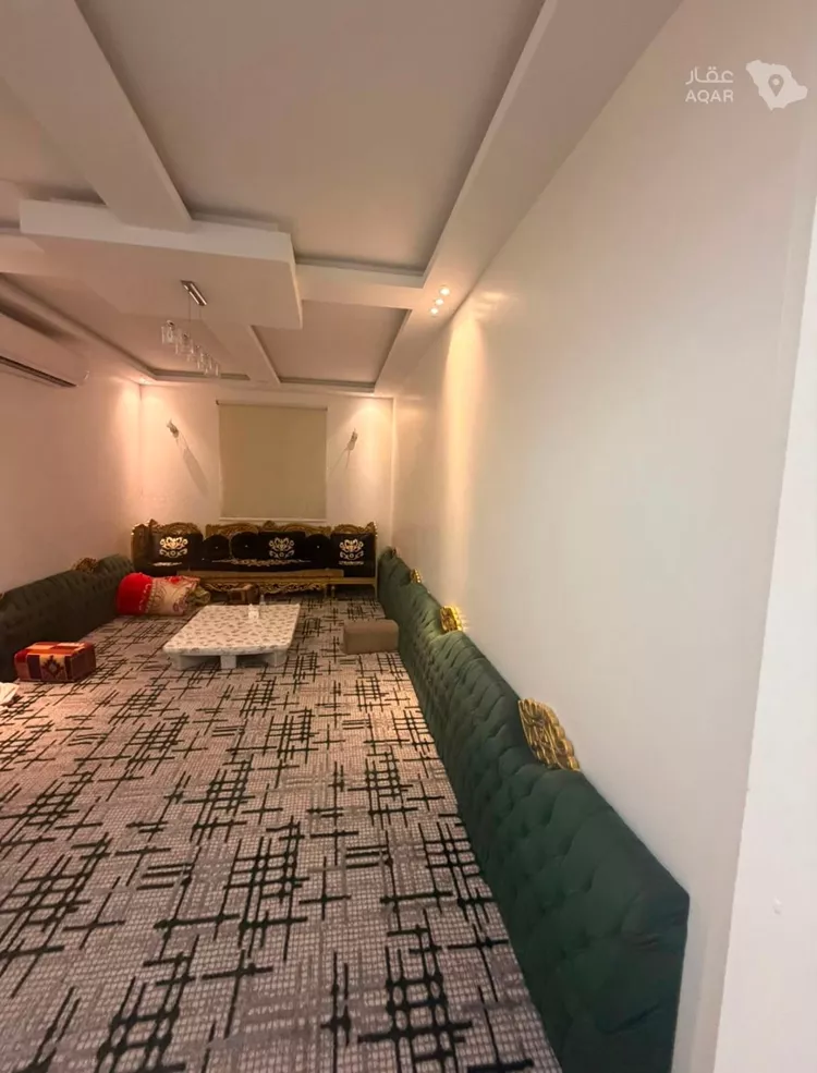 Villa for Sale in Riyadh Al Uraija Al Wusta 10