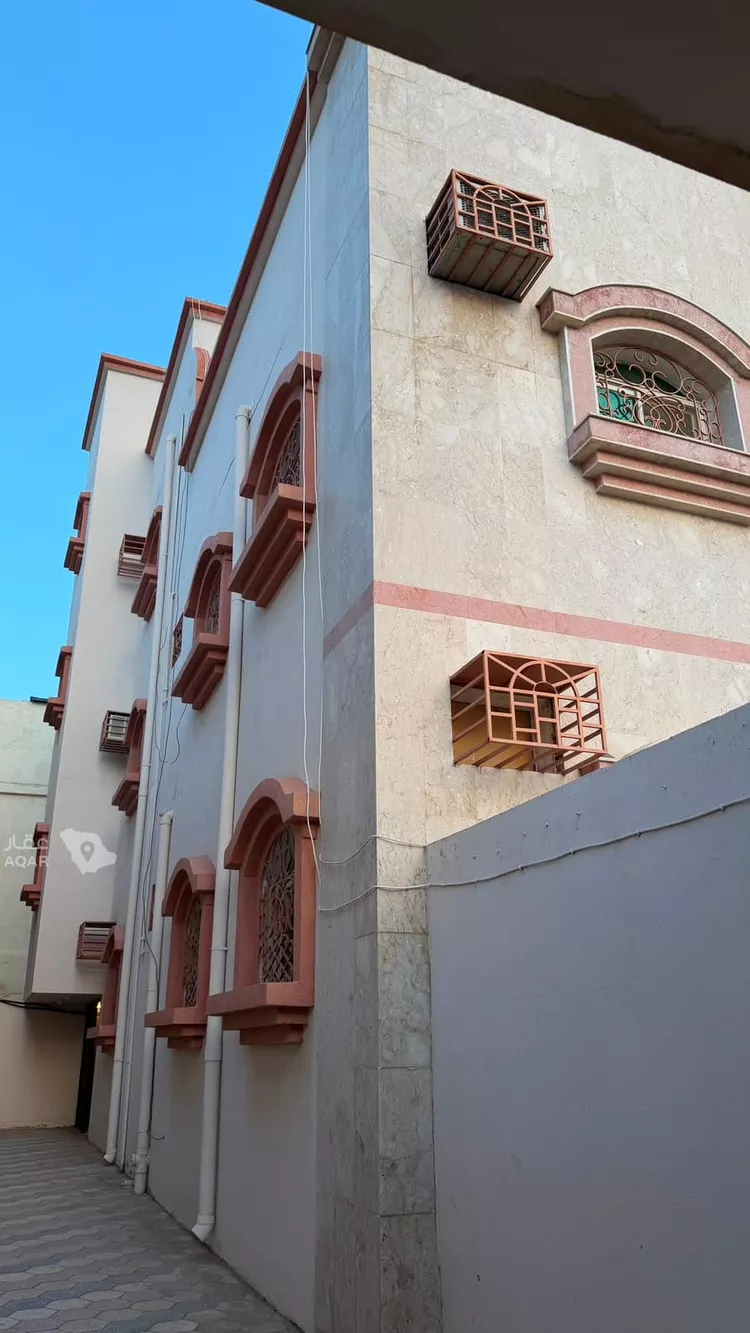 عمارة للبيع في شارع حاطب ابن الحارث القرشي, حي الهرير الغربى, مدينة خميس مشيط, منطقة عسير