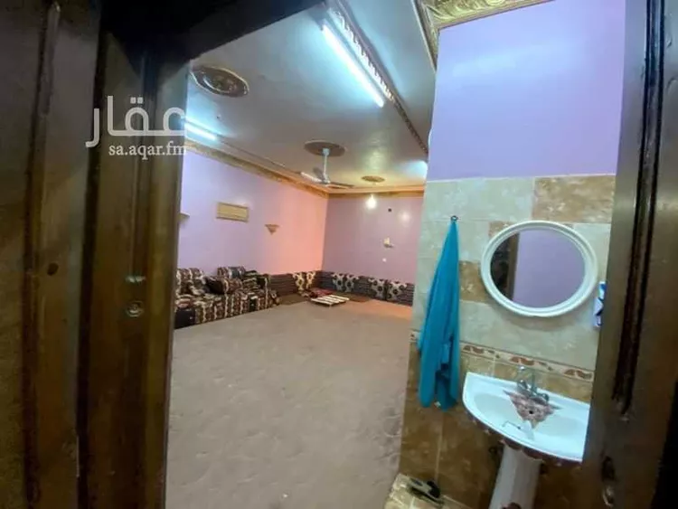 عمارة للبيع في شارع خالد بن يزيد بن حارثة, حي الصفاء, مدينة طبرجل, منطقة الجوف 11