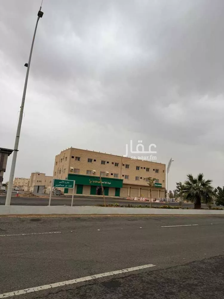 عمارة للبيع في شارع الامير نايف ابن عبدالعزيز الفرعي, حي الصفاء, مدينة طبرجل, منطقة الجوف
