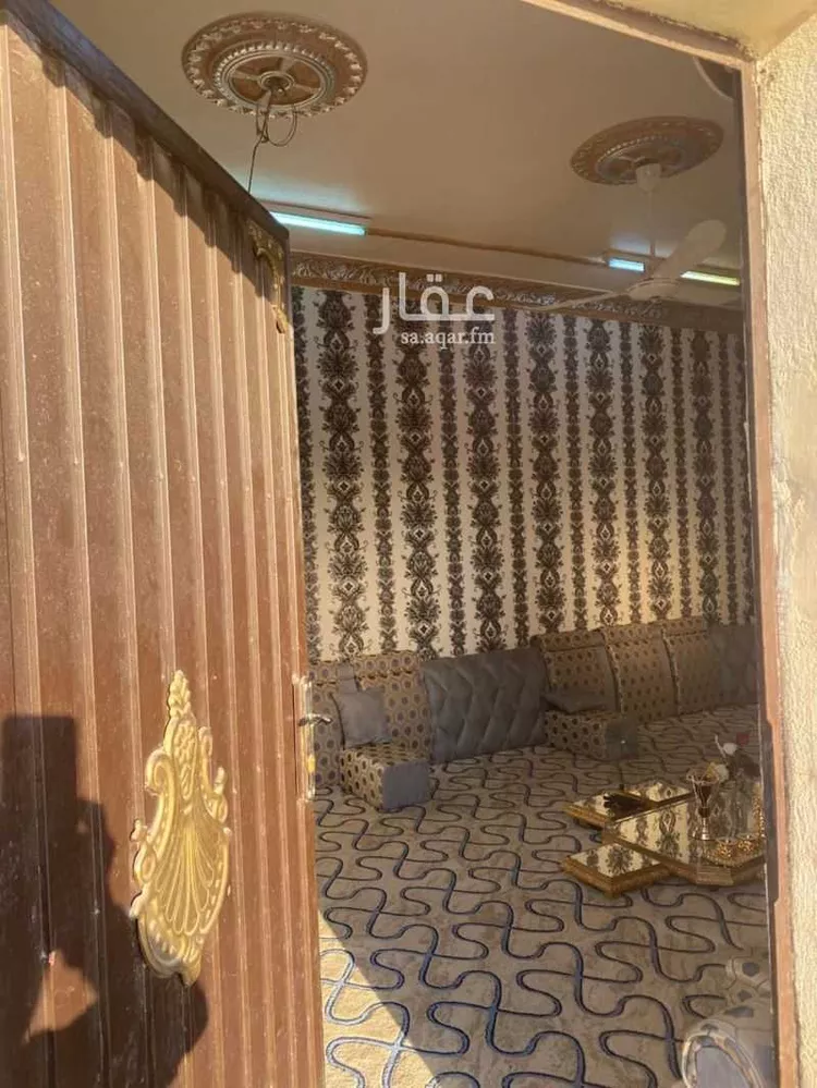 عمارة للبيع في شارع خالد بن يزيد بن حارثة, حي الصفاء, مدينة طبرجل, منطقة الجوف 10