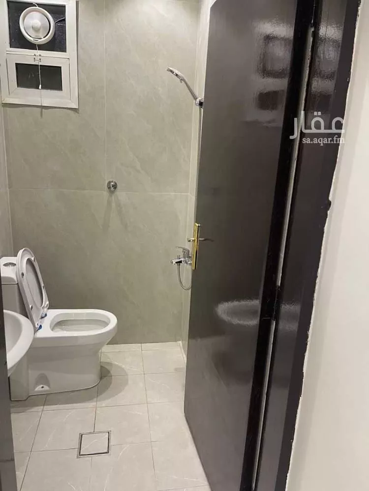 عمارة للإيجار في شارع جبل الأرام, حي ظهرة لبن, مدينة الرياض, منطقة الرياض 11