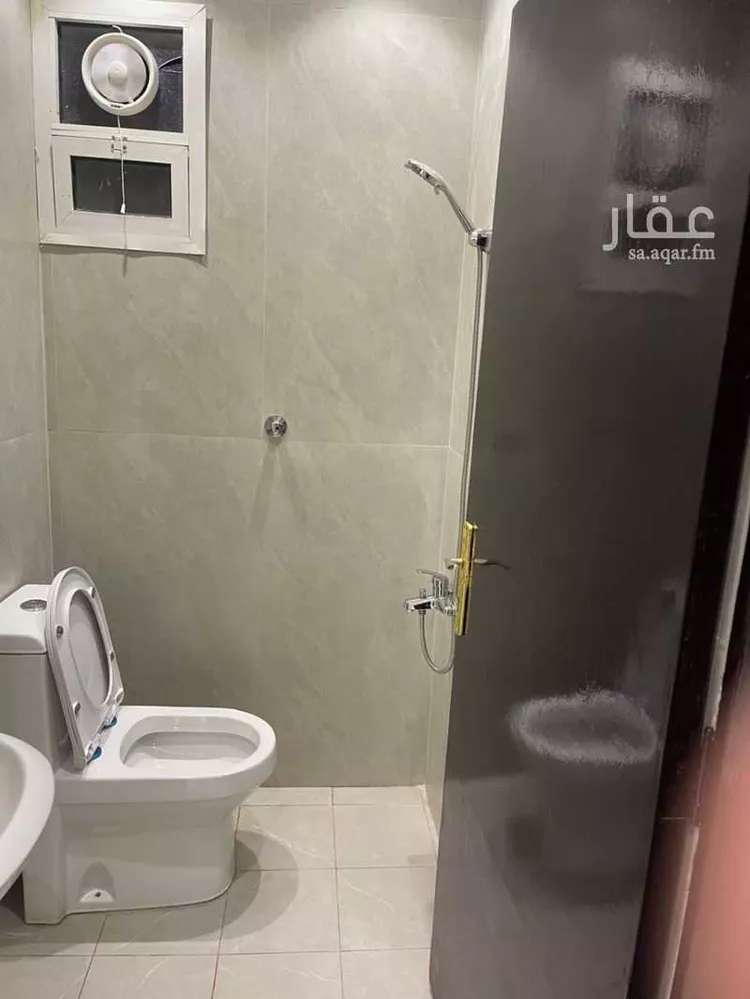 عمارة للإيجار في شارع جبل الأرام, حي ظهرة لبن, مدينة الرياض, منطقة الرياض 14