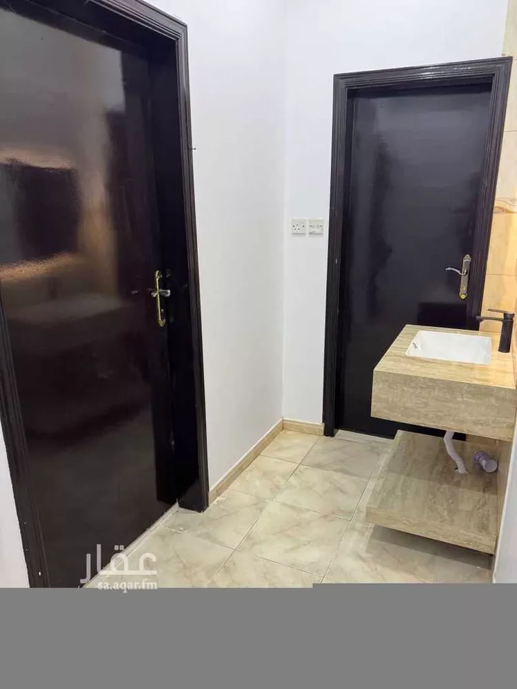شقة للإيجار في شارع رقم 181 ، حي ظهرة لبن ، الرياض ، منطقة الرياض