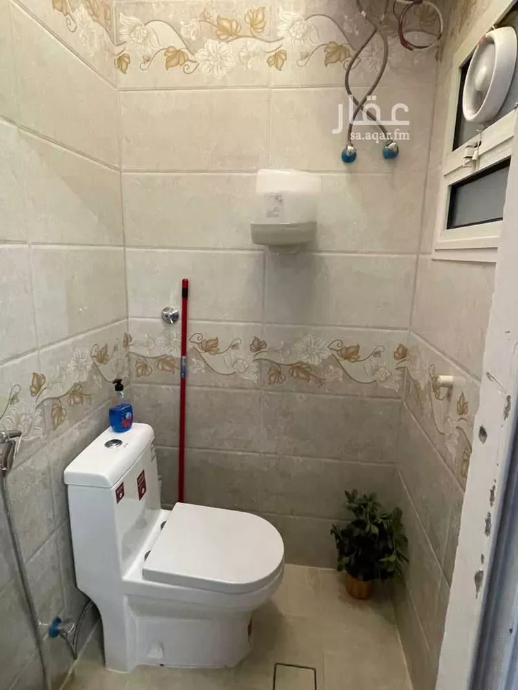 Commercial Office for Rent in Riyadh Al Khaleej صورة 3