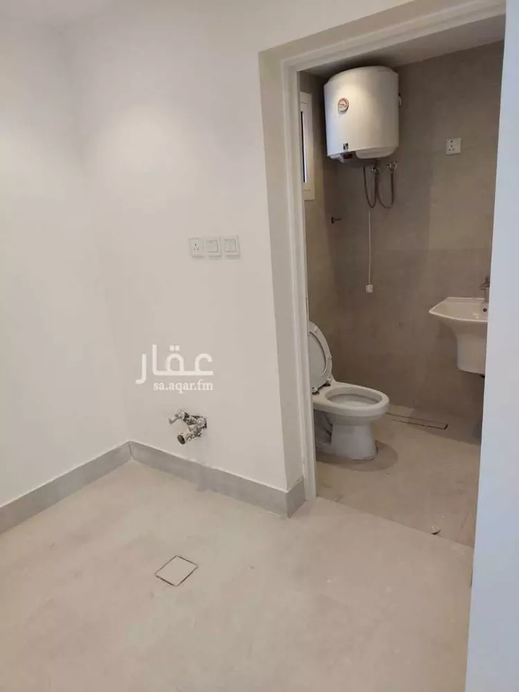 Commercial Office for Rent in Dammam Al Etisalat صورة 3