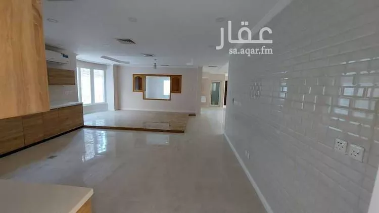 فيلا للبيع في شارع سكاكا, حي الفيصلية, مدينة الدمام, المنطقة الشرقية صورة 2