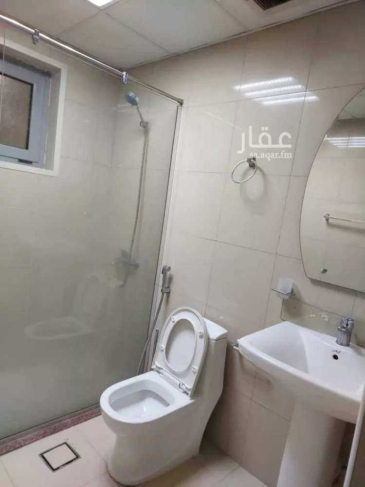 شقة للإيجار في شارع اشجع السلمي, حي المريكبات, مدينة الدمام, المنطقة الشرقية صورة 2