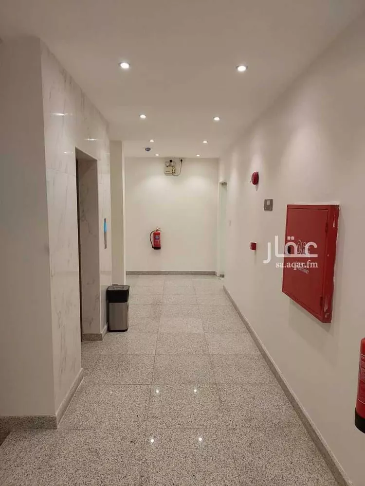 Commercial Office for Rent in Dammam Al Etisalat صورة 2