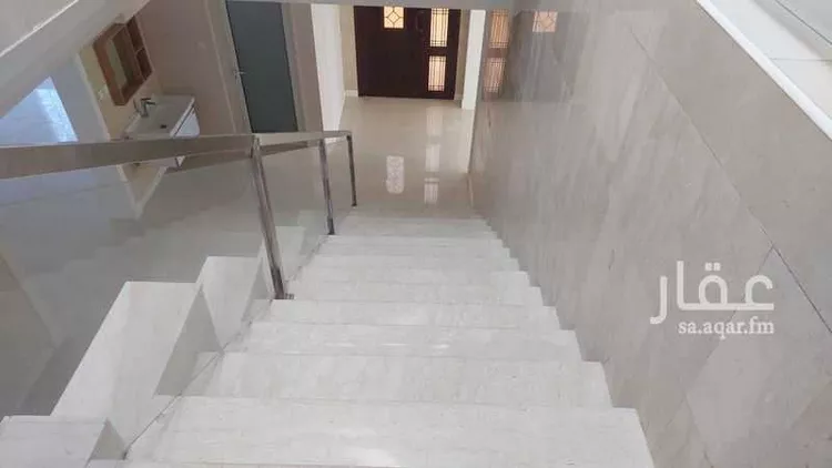 فيلا للبيع في شارع سكاكا, حي الفيصلية, مدينة الدمام, المنطقة الشرقية صورة 3