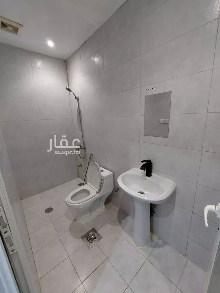 عمارة للبيع في شارع اشجع السلمي, حي المريكبات, مدينة الدمام, المنطقة الشرقية صورة 5