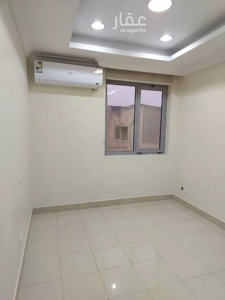 شقة للإيجار في شارع اشجع السلمي, حي المريكبات, مدينة الدمام, المنطقة الشرقية صورة 5