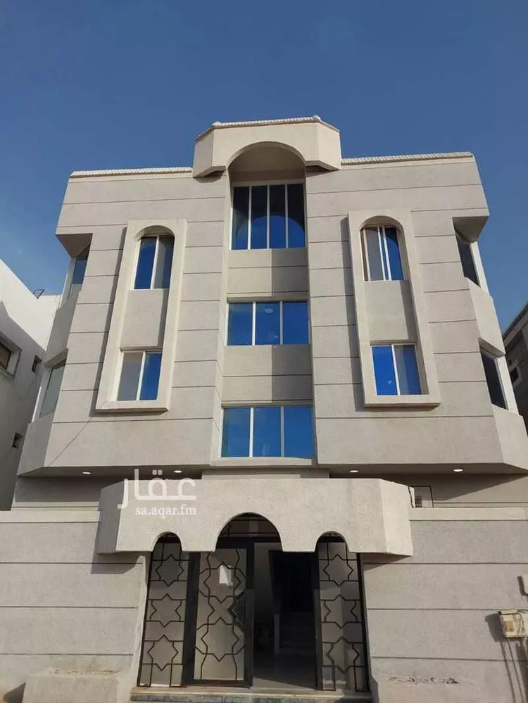 عمارة للبيع في شارع اشجع السلمي, حي المريكبات, مدينة الدمام, المنطقة الشرقية
