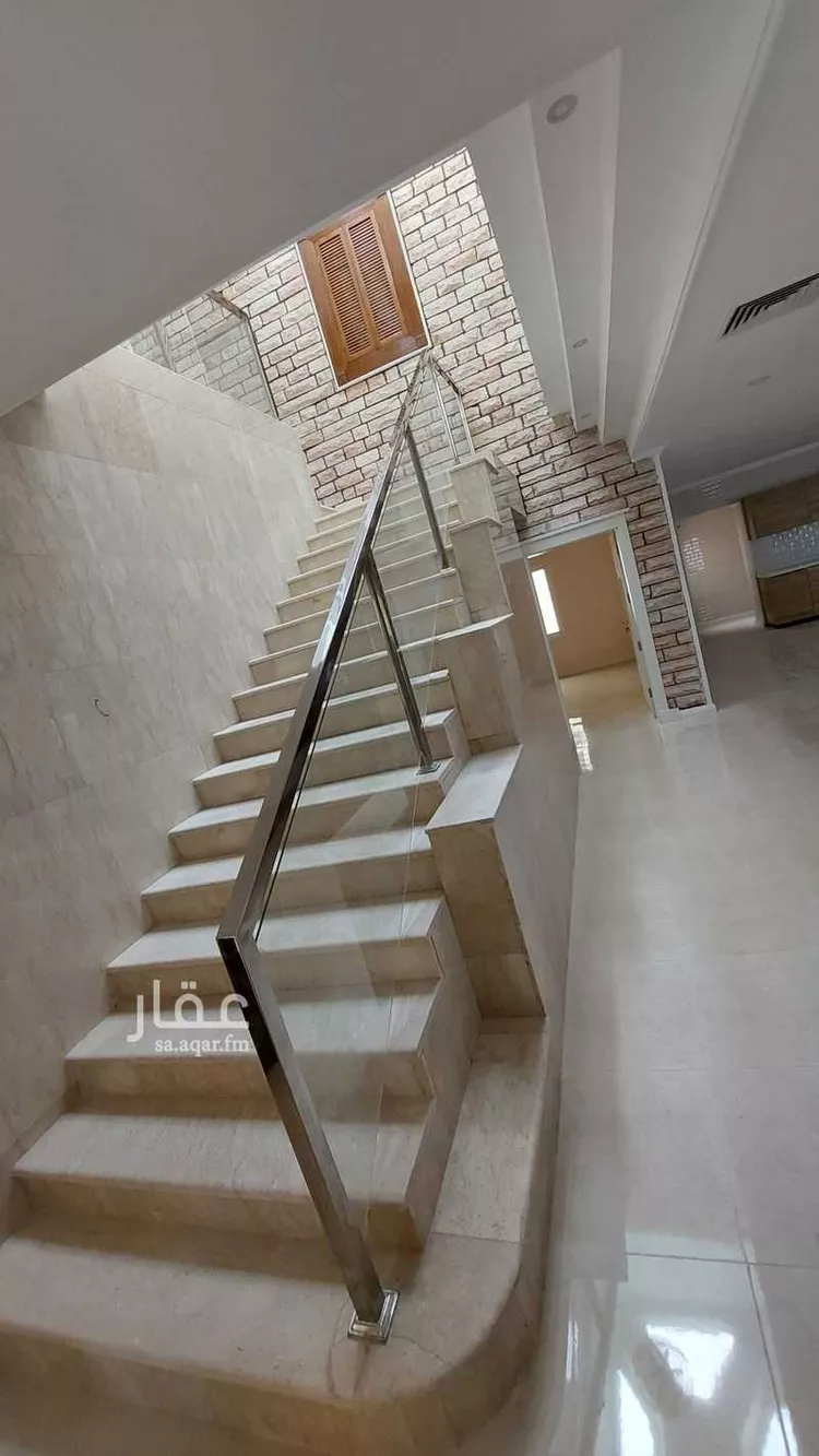 فيلا للبيع في شارع سكاكا, حي الفيصلية, مدينة الدمام, المنطقة الشرقية صورة 5