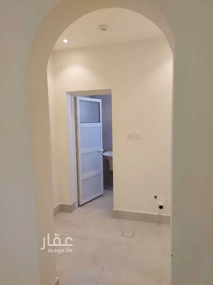 Commercial Office for Rent in Dammam Al Etisalat صورة 2