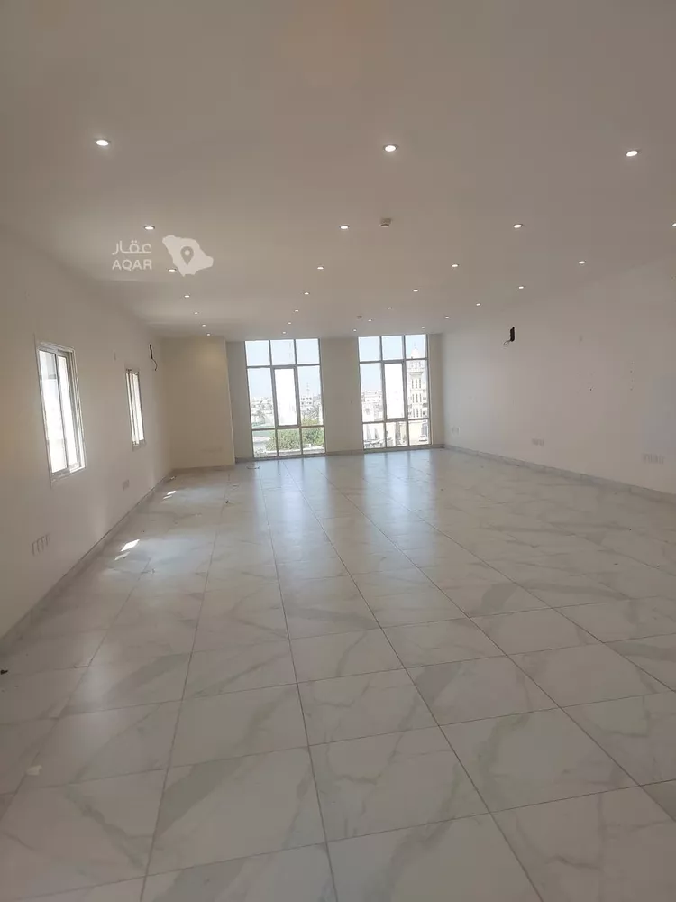 Commercial Office for Rent in Dammam Al Etisalat 6