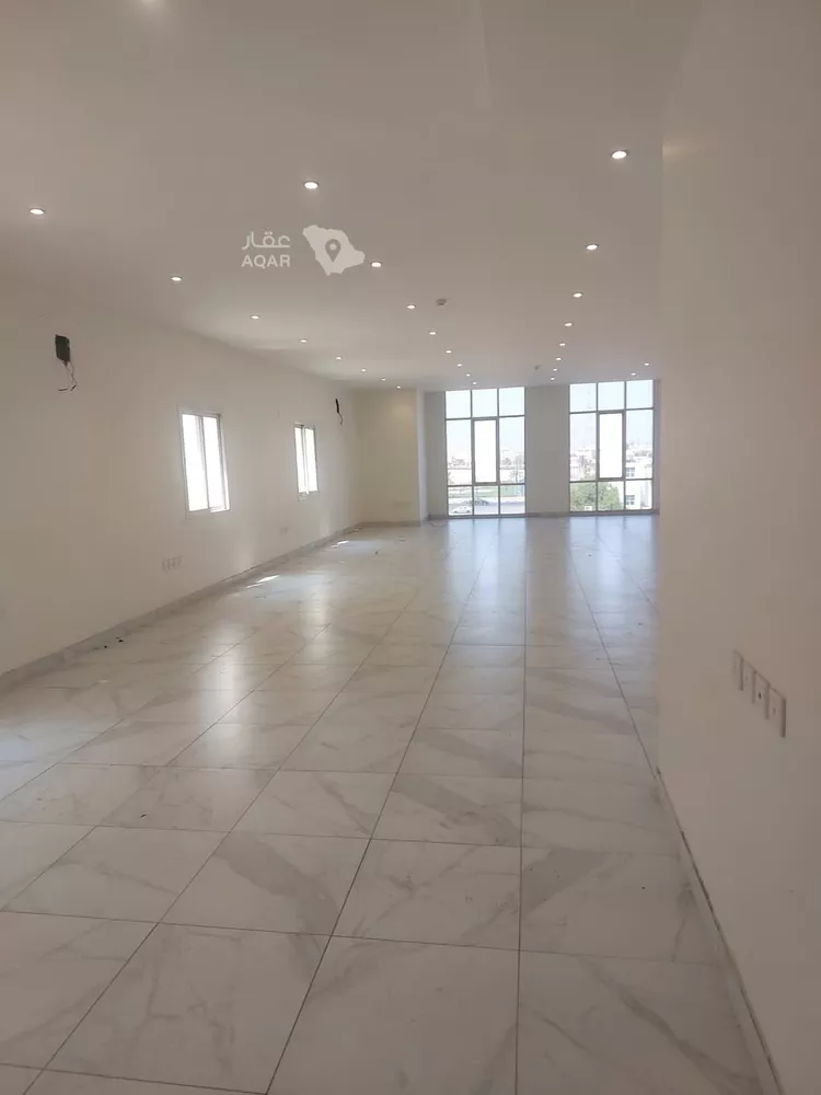 Commercial Office for Rent in Dammam Al Etisalat 5