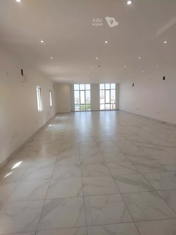 Commercial Office for Rent in Dammam Al Etisalat 13
