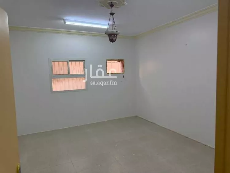 شقة للإيجار في شارع الظهرانية ، حي العزيزية ، الرياض ، منطقة الرياض صورة 3
