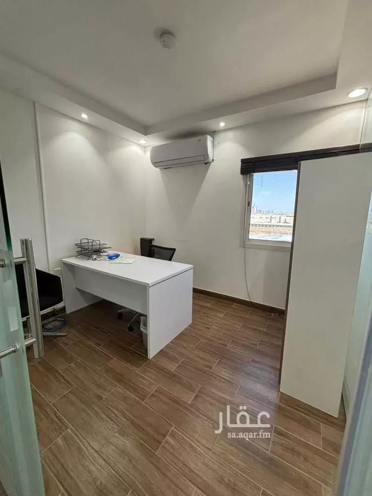مكتب تجاري للإيجار في شارع طريق الامير محمد بن سعد بن عبد العزيز, حي الملقا, مدينة الرياض, منطقة الرياض صورة 5