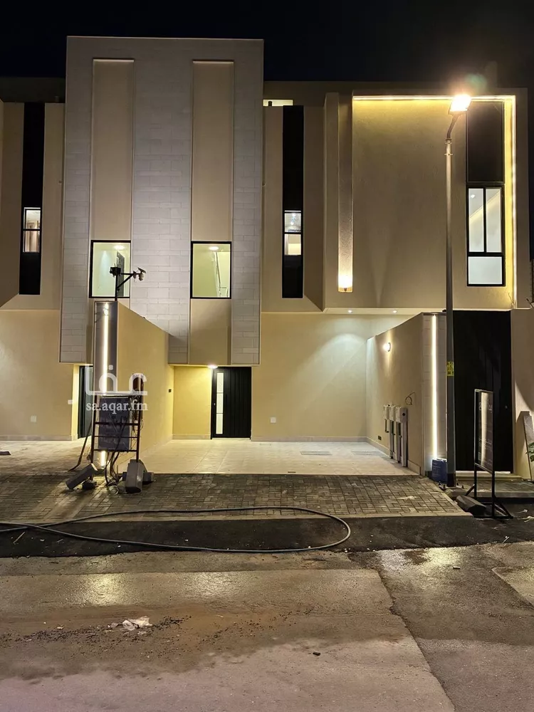 دور للبيع في شارع حسان الأسلمي, حي ظهرة البديعة, مدينة الرياض, منطقة الرياض