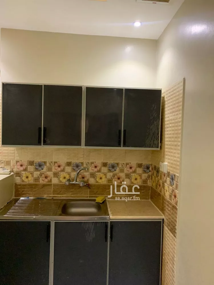 عمارة للإيجار في شارع كراتشي, حي الملك فيصل, مدينة الرياض, منطقة الرياض صورة 2